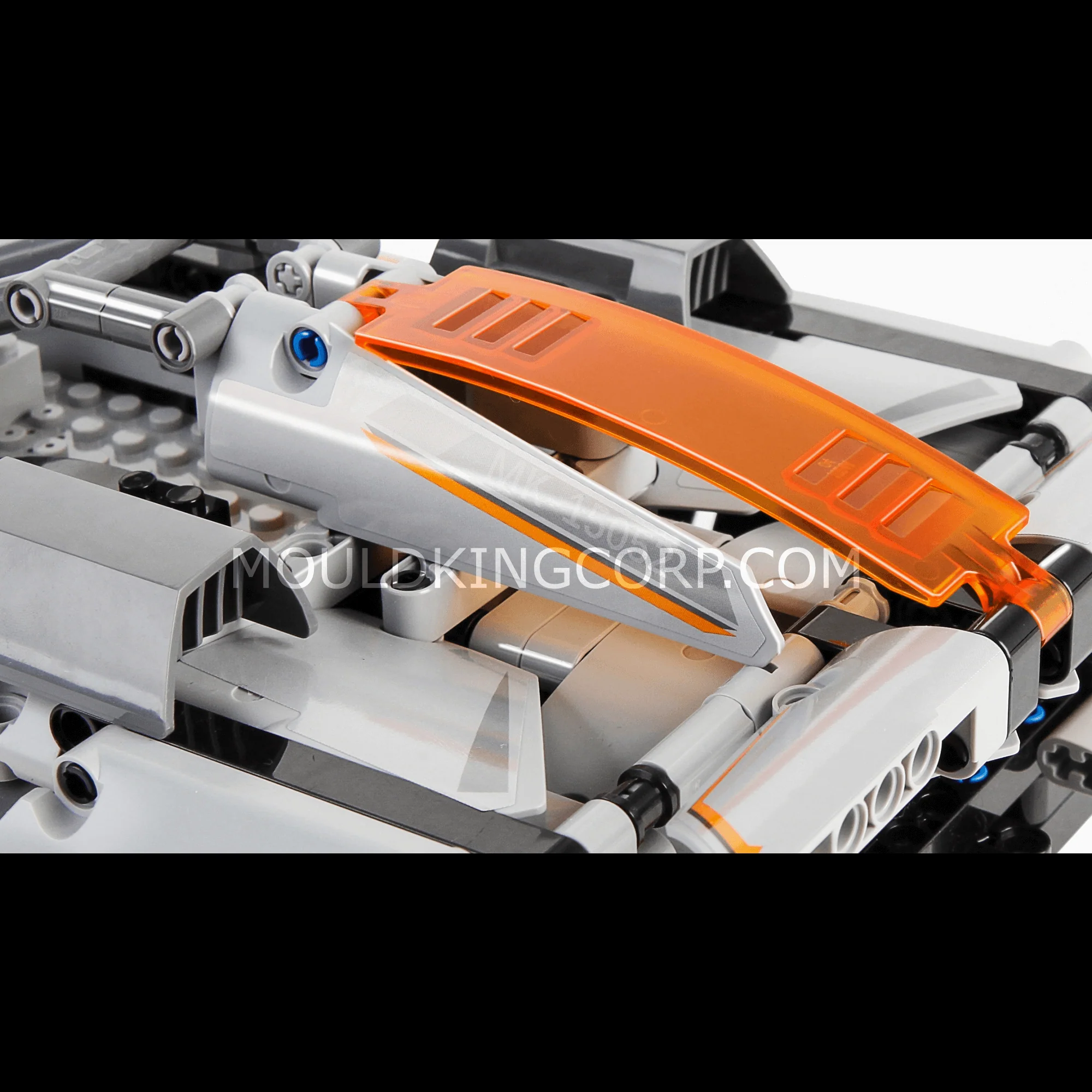 Mould King 15052 Desert Storm Car Building Set | 555 PCS - Image 4